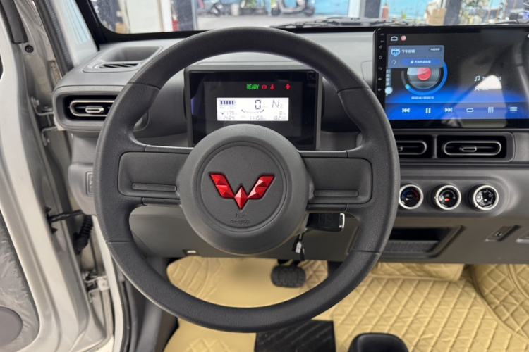 Used Wuling Zhiguang New Energy 2025 Comfort Model Steering Wheel