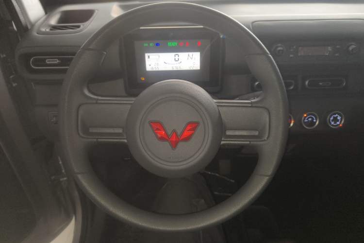 Used Wuling Zhiguang New Energy 2025 Comfort Model Steering Wheel