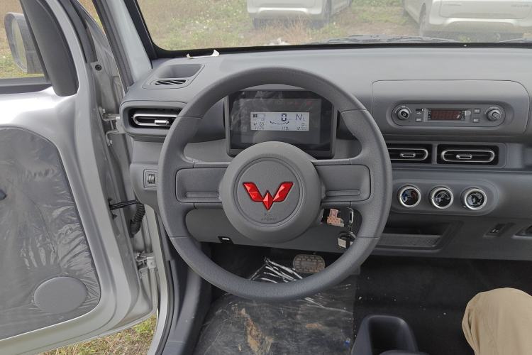 Used Wuling Zhiguang New Energy 2025 Comfort Model Steering Wheel