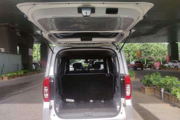 Used Wuling Zhiguang New Energy 2025 Comfort Model Trunk