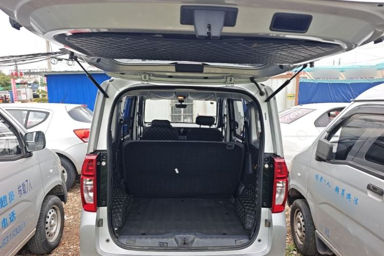 Used Wuling Zhiguang New Energy 2025 Comfort Model Trunk