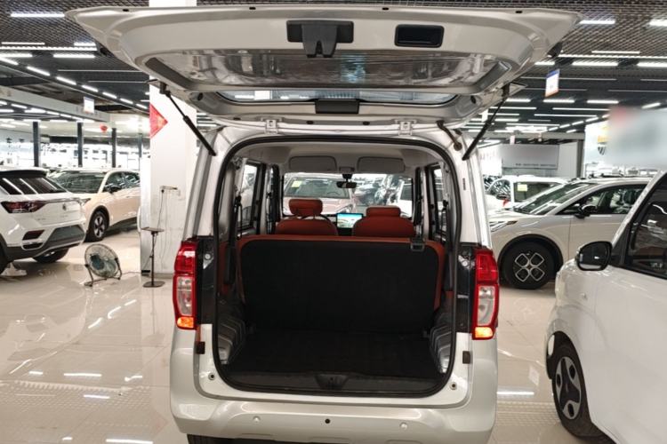 Used Wuling Zhiguang New Energy 2025 Comfort Model Trunk