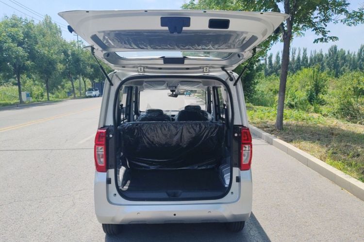 Used Wuling Zhiguang New Energy 2025 Standard Model Trunk