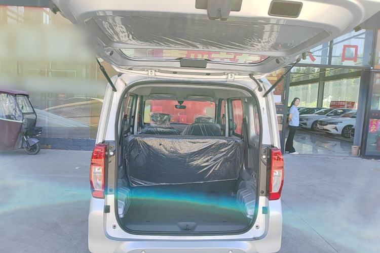 Used Wuling Zhiguang New Energy 2025 Comfort Model Trunk