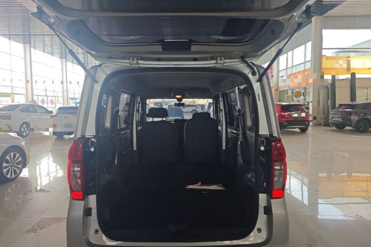 Used Wuling Zhiguang New Energy 2025 Model 305km Ambitious Edition Trunk