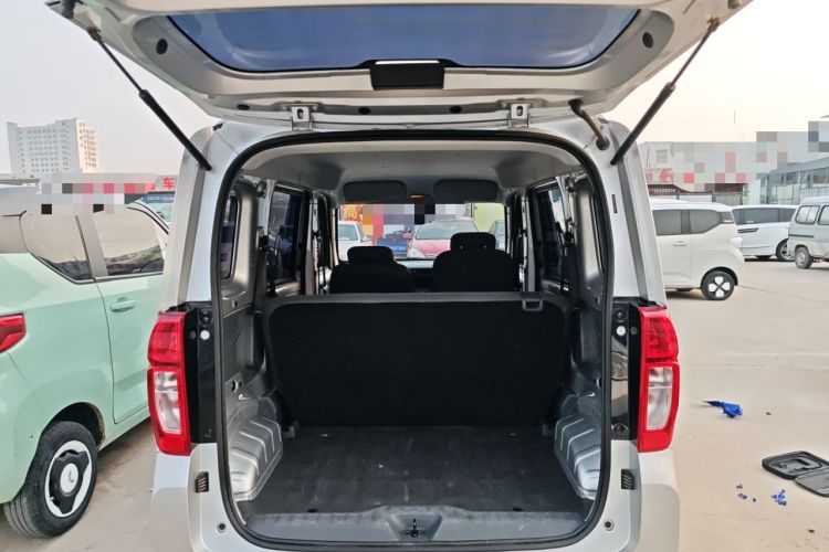 Used Wuling Zhiguang New Energy 2025 Comfort Model Trunk