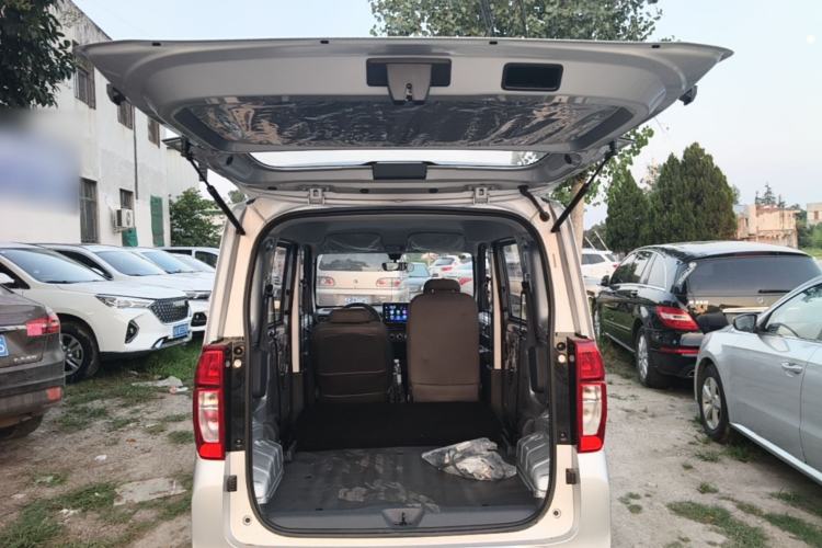 Used Wuling Zhiguang New Energy 2025 Comfort Model Trunk