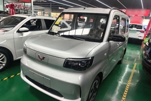Used Wuling Zhiguang New Energy 2025 Model 305km Ambitious Edition