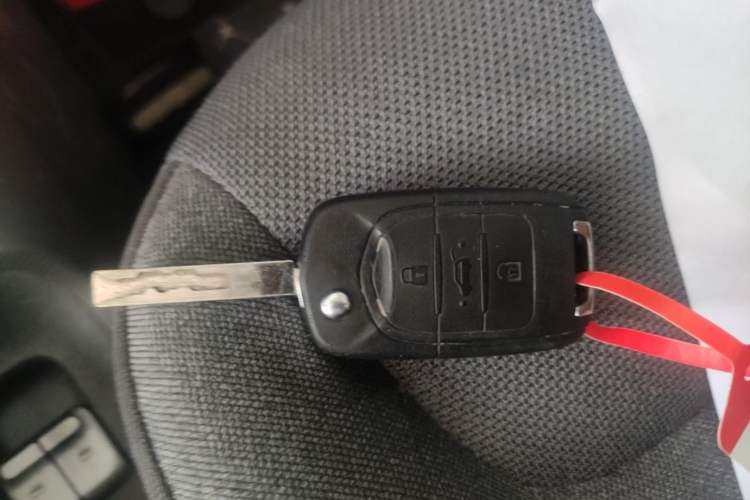 Used Wuling Zhiguang New Energy 2025 Comfort Model Vehicle Key