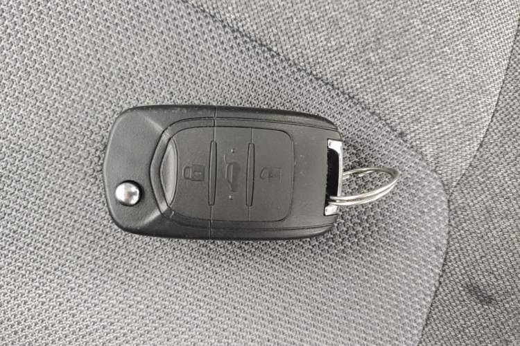 Used Wuling Zhiguang New Energy 2025 Standard Model Vehicle Key