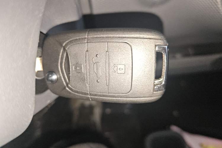 Used Wuling Zhiguang New Energy 2025 Model 305km Ambitious Edition Vehicle Key