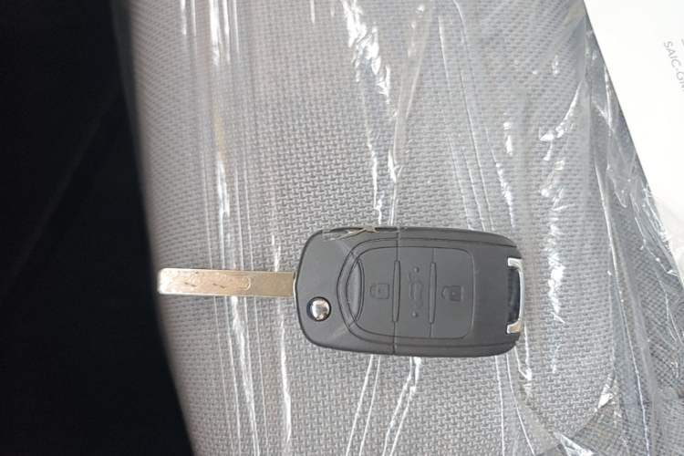 Used Wuling Zhiguang New Energy 2025 Model 305km Ambitious Edition Vehicle Key