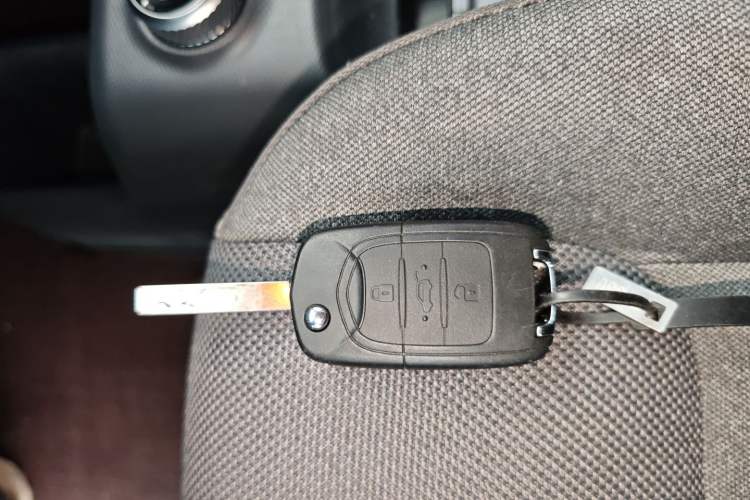 Used Wuling Zhiguang New Energy 2025 Comfort Model Vehicle Key