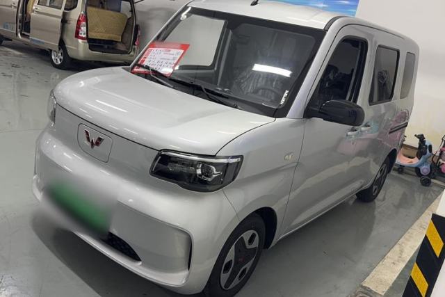 Ojetý Wuling Zhiguang New Energy 2025 Standard Model