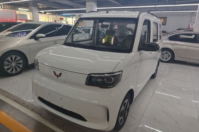 Wuling Zhiguang New Energy 2025 Model 305km Ambitious Edition с пробегом