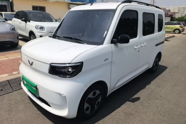 Used Wuling Zhiguang New Energy 2025 Model 305km Ambitious Edition
