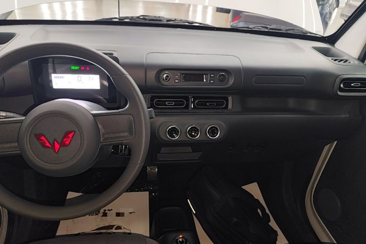 Used Wuling Zhiguang New Energy 2025 Comfort Model Audio And AC Panel