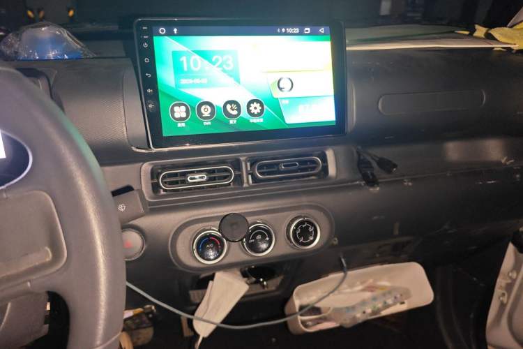 Used Wuling Zhiguang New Energy 2025 Standard Model Audio And AC Panel