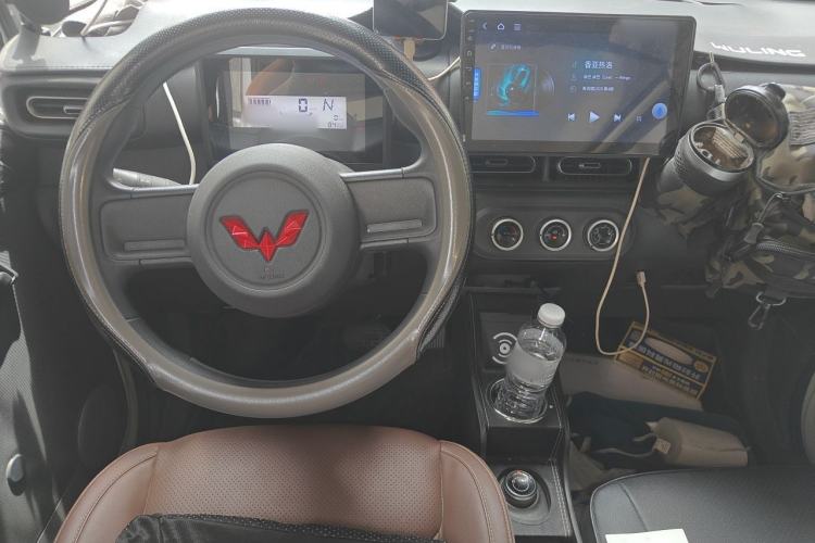 Used Wuling Zhiguang New Energy 2025 Comfort Model Center Console