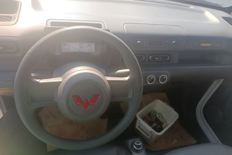 Used Wuling Zhiguang New Energy 2025 Standard Model Center Console