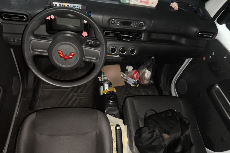 Used Wuling Zhiguang New Energy 2025 Comfort Model Center Console
