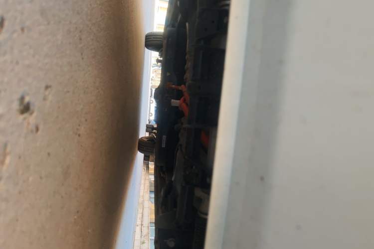 Used Wuling Zhiguang New Energy 2025 Standard Model Chassis Front