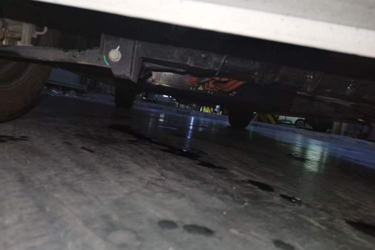 Used Wuling Zhiguang New Energy 2025 Model 305km Ambitious Edition Chassis Front