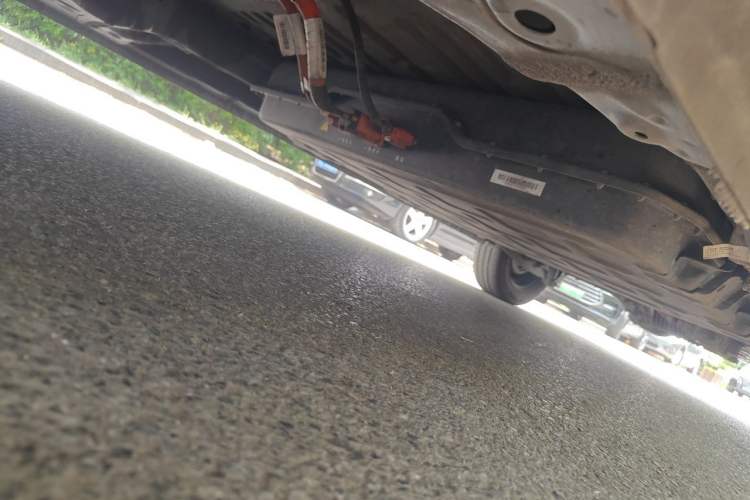 Used Wuling Zhiguang New Energy 2025 Standard Model Chassis Front Left