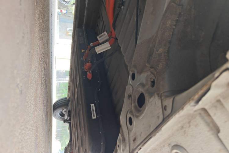 Used Wuling Zhiguang New Energy 2025 Standard Model Chassis Front Left