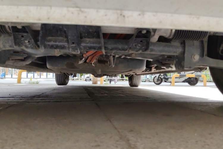 Used Wuling Zhiguang New Energy 2025 Model 305km Ambitious Edition Chassis Front