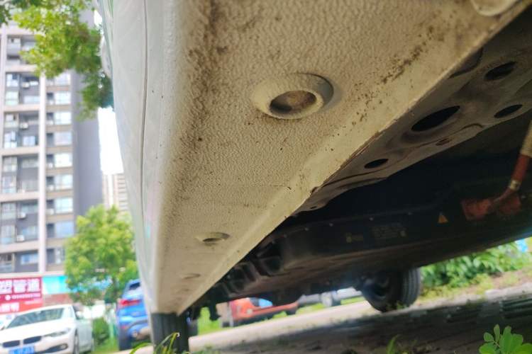 Used Wuling Zhiguang New Energy 2025 Standard Model Chassis Front Right