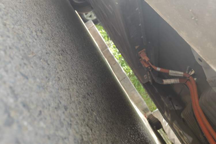 Used Wuling Zhiguang New Energy 2025 Standard Model Chassis Front Right