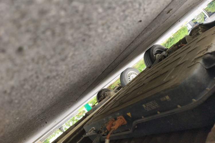 Used Wuling Zhiguang New Energy 2025 Comfort Model Chassis Front Right