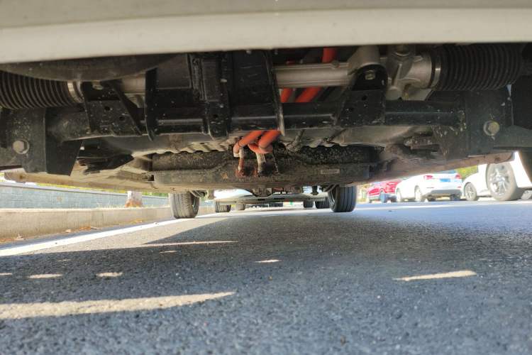 Used Wuling Zhiguang New Energy 2025 Standard Model Chassis Front