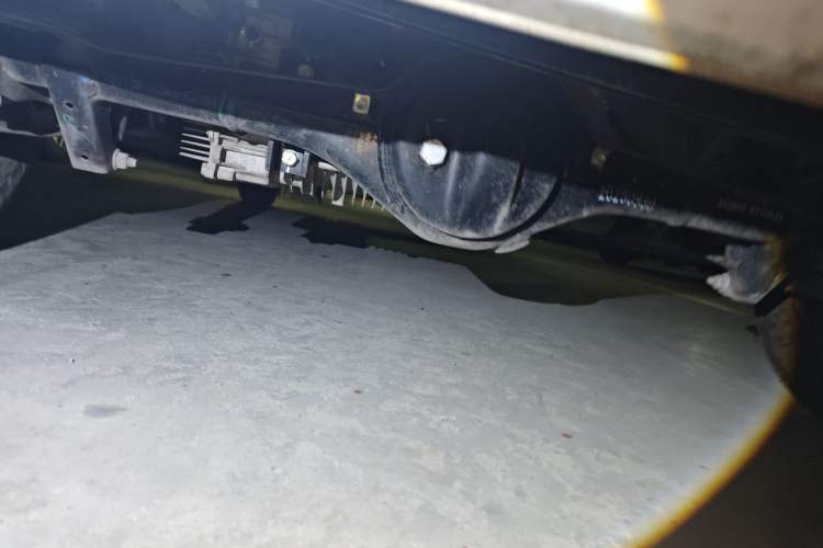 Used Wuling Zhiguang New Energy 2025 Model 305km Ambitious Edition Chassis Rear