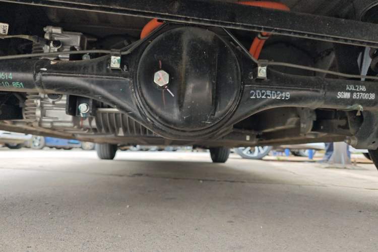 Used Wuling Zhiguang New Energy 2025 Comfort Model Chassis Rear