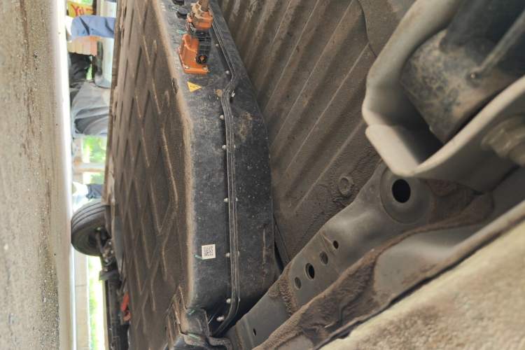 Used Wuling Zhiguang New Energy 2025 Standard Model Chassis Rear Right