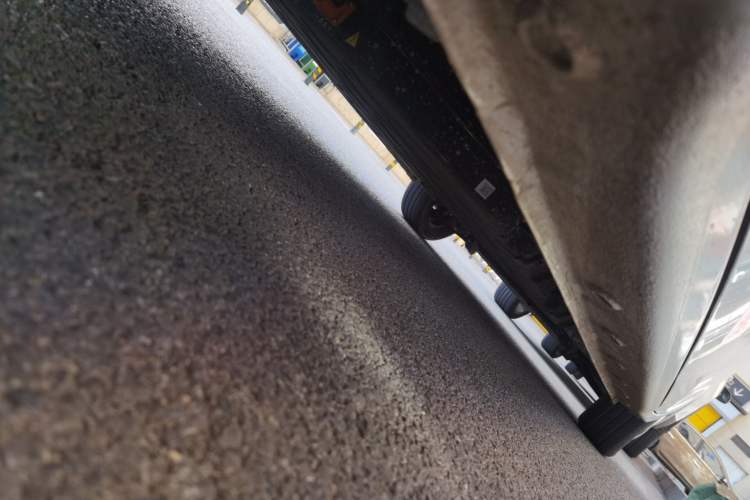 Used Wuling Zhiguang New Energy 2025 Standard Model Chassis Rear Right
