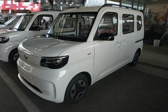 Used Wuling Zhiguang New Energy 2025 Model 305km Ambitious Edition