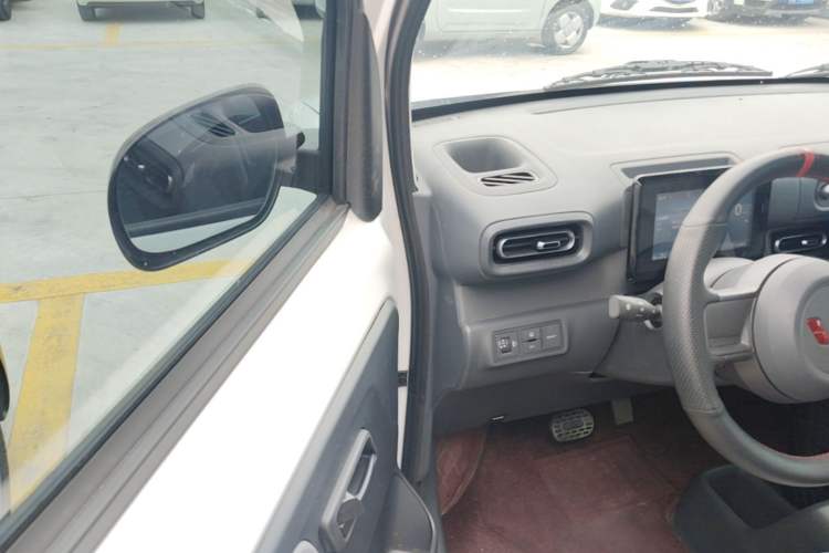 Used Wuling Zhiguang New Energy 2025 Model 305km Ambitious Edition Driver Seat