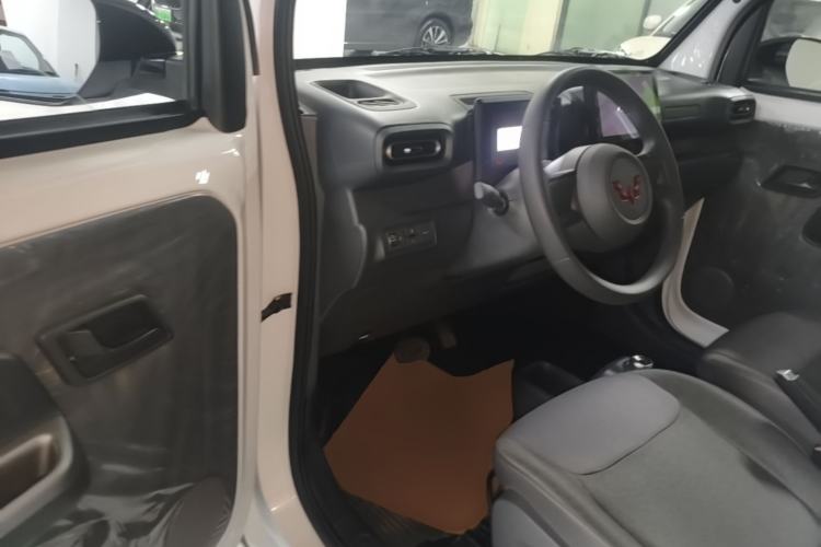 Used Wuling Zhiguang New Energy 2025 Standard Model Driver Seat