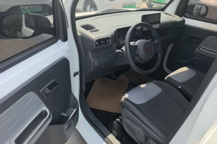 Used Wuling Zhiguang New Energy 2025 Model 305km Ambitious Edition Driver Seat