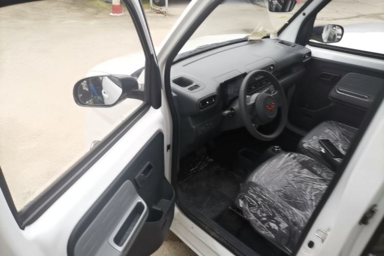 Used Wuling Zhiguang New Energy 2025 Model 305km Ambitious Edition Driver Seat