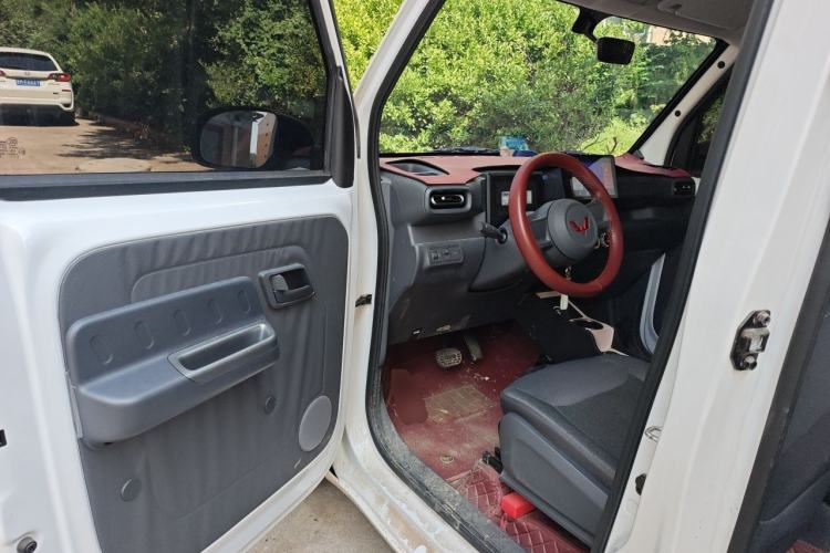 Used Wuling Zhiguang New Energy 2025 Standard Model Driver Seat