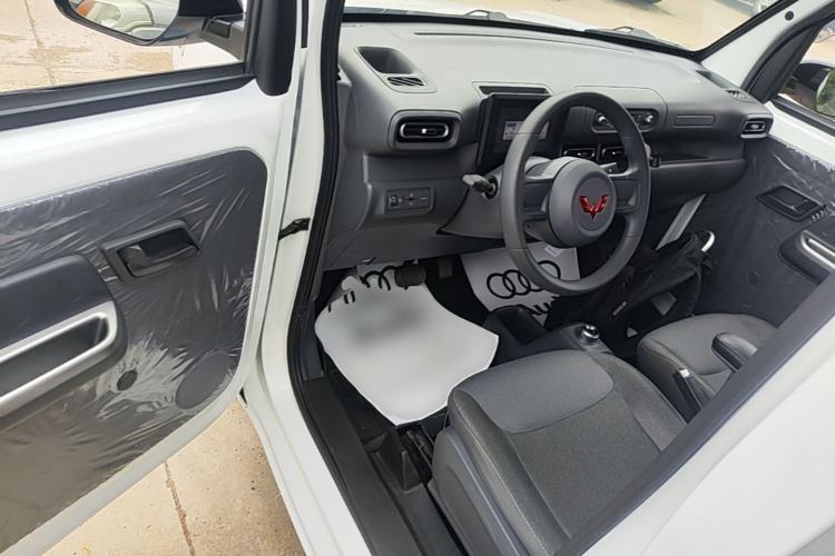 Used Wuling Zhiguang New Energy 2025 Standard Model Driver Seat