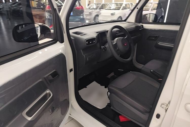 Used Wuling Zhiguang New Energy 2025 Comfort Model Driver Seat