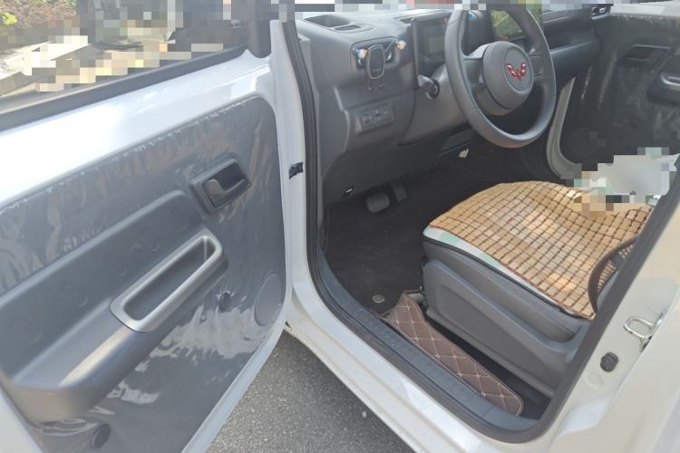 Used Wuling Zhiguang New Energy 2025 Standard Model Driver Seat
