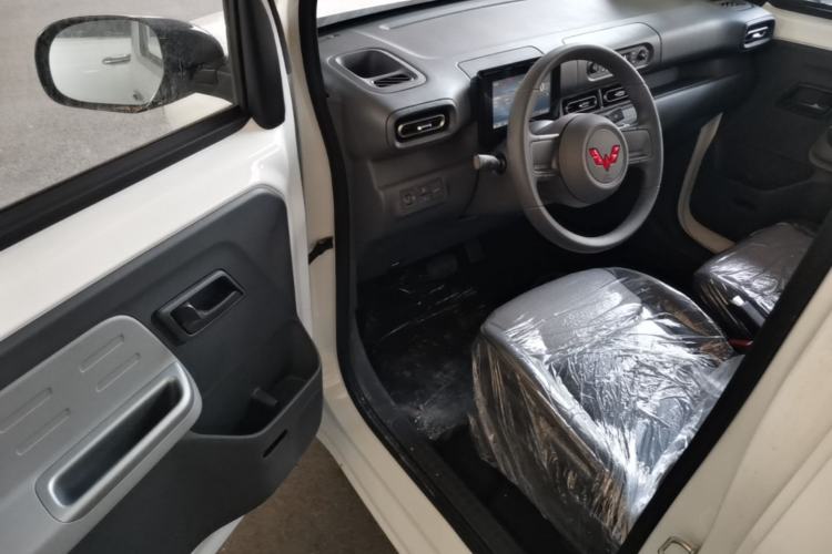 Used Wuling Zhiguang New Energy 2025 Model 305km Ambitious Edition Driver Seat