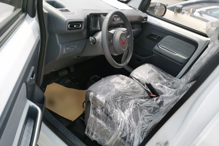 Used Wuling Zhiguang New Energy 2025 Model 305km Ambitious Edition Driver Seat