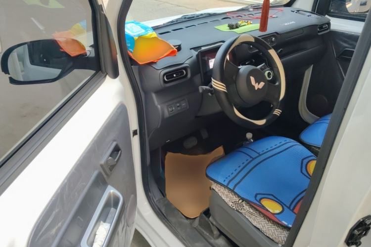 Used Wuling Zhiguang New Energy 2025 Standard Model Driver Seat